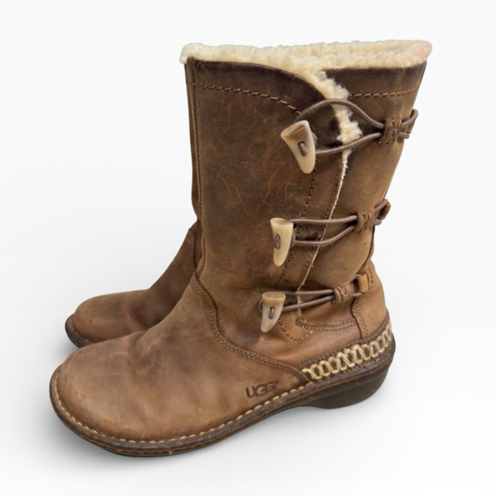 UGG Australia Kona Toggle Winter Boots Shearling Tan Leather Size US 7 EU 38